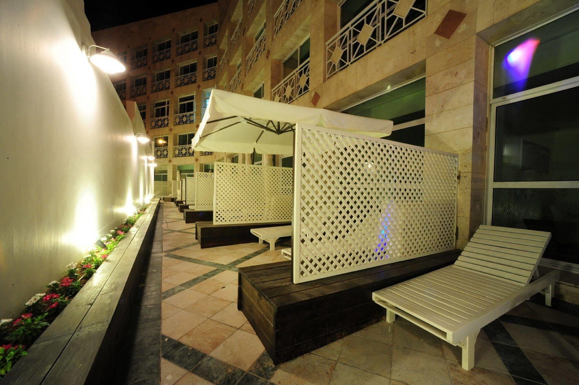 Be Unique Hotel - Drinks Included Эйлат Экстерьер фото