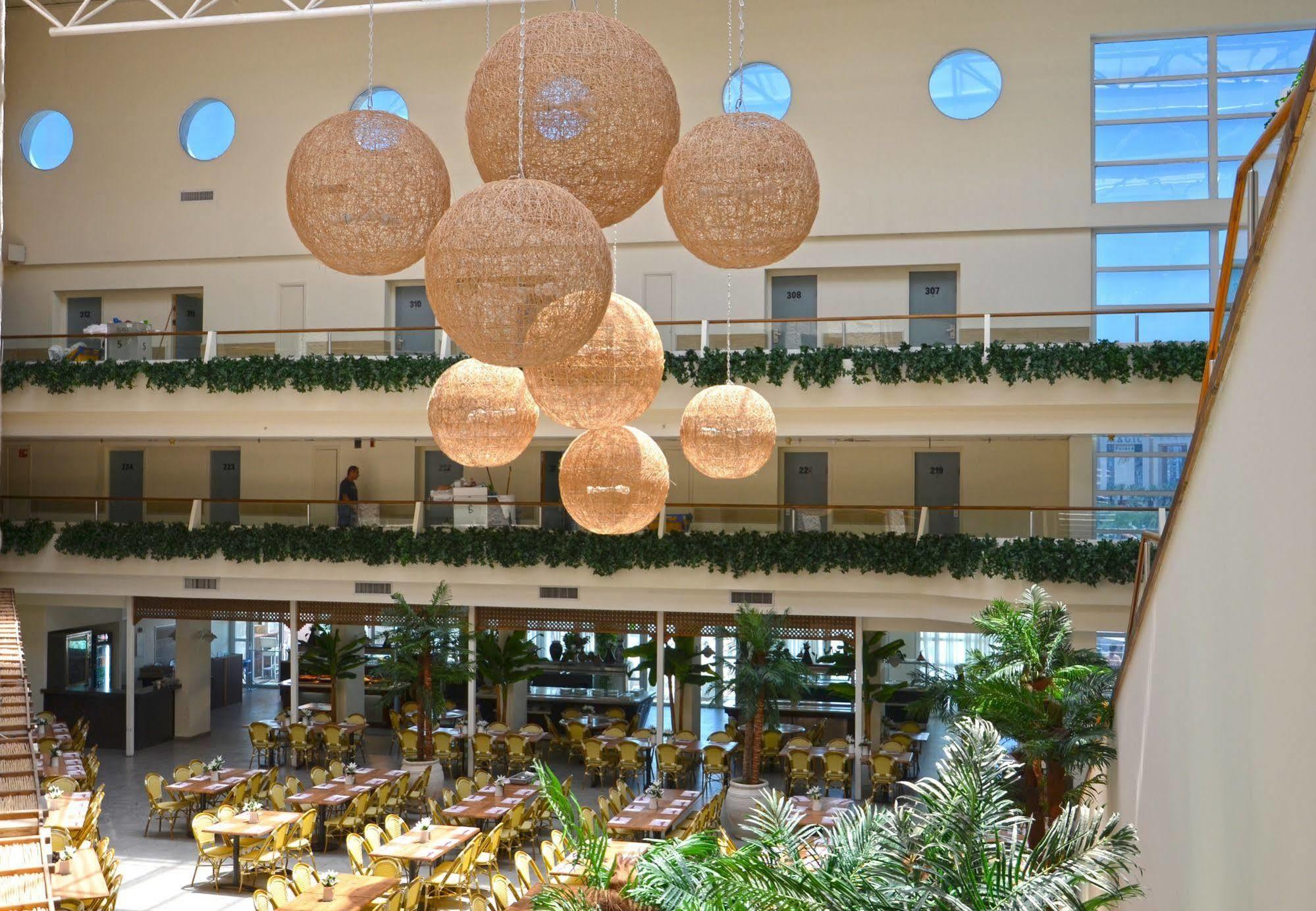 Be Unique Hotel - Drinks Included Эйлат Экстерьер фото